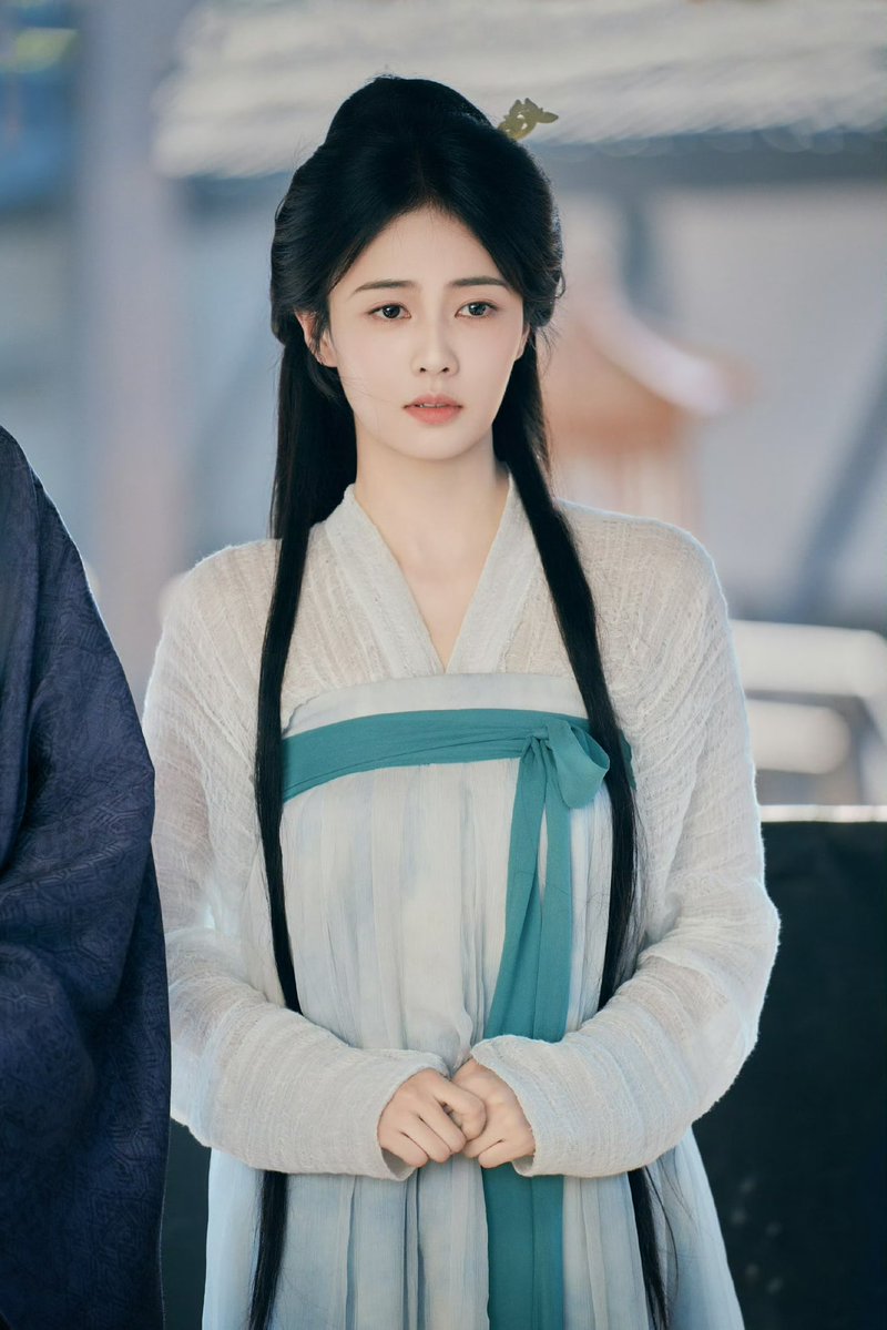 Yuri39105809's tweet photo. 260624 | BaiLu Infostation Update 

"The mountain is empty, and my loved ones are gone. 
Ye Li awoke from a shattered dream, her pain is endless. 💧"

1/2

#BaiLu #MoLi #TheFirstJasmine https://t.co/GVkOMwOKwu