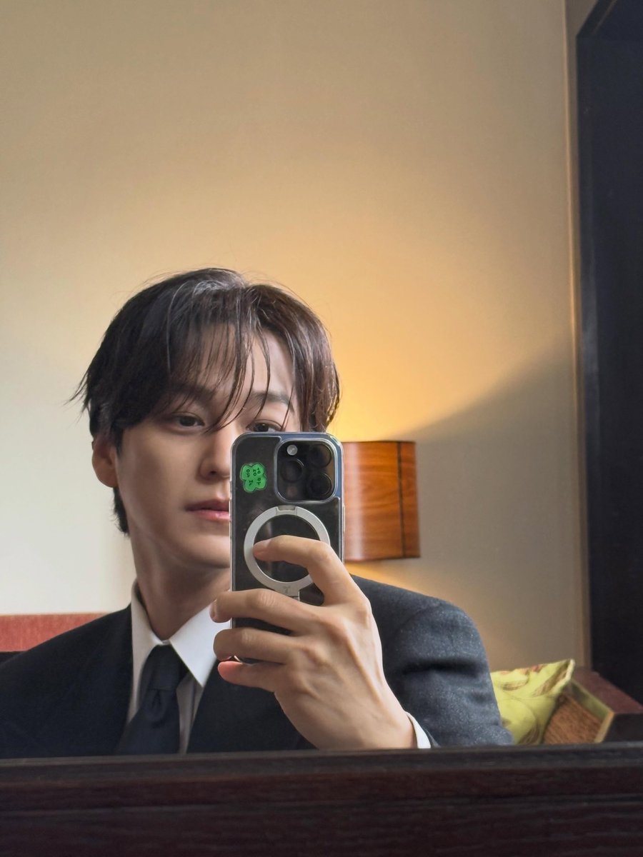 Be1ovum's tweet photo. 260624 #김범 인스타그램

2026 Vietnam https://t.co/uzc96l8jIr