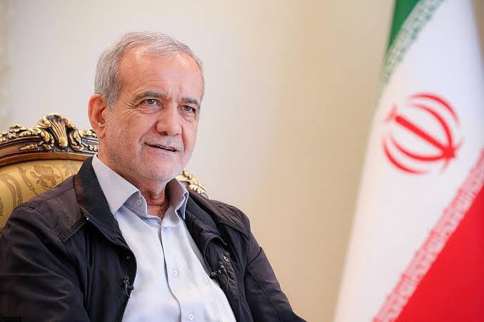 laylucy34's tweet photo. 🇮🇷 Iranian President Masoud Pezeshkian says If Iran did not have their missiles, which are for their self-defense, Israel and America would have plowed through Iran the way Gaza was plowed through, and they would have shown no mercy to the old or the young. https://t.co/VSa991qSQP
