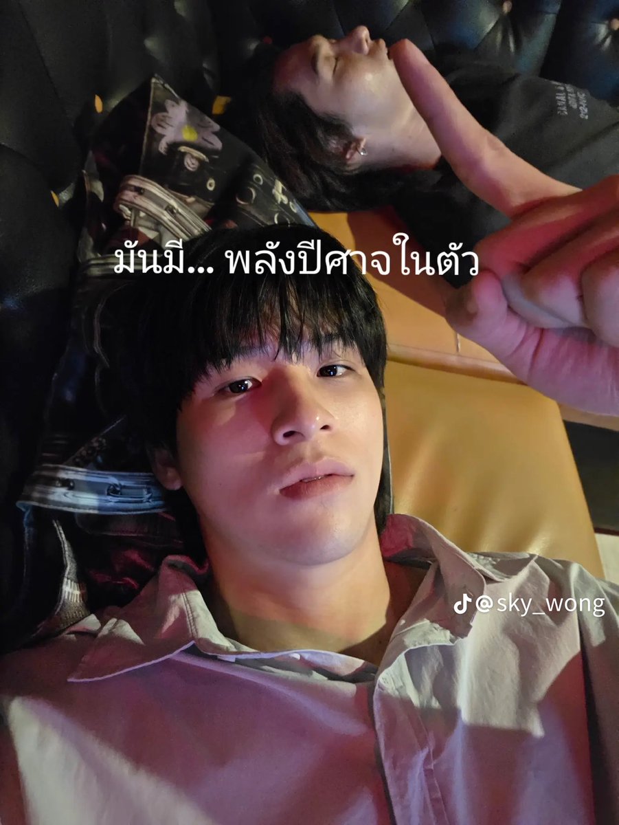 hirunkitfans's tweet photo. แล้วคนที่ไม่มีลูกกระจ๊อกเป็นของตัวเองเขาจะอยู่กันยังไง😞

#WUTheSeriesEP8 https://t.co/tzCuInKUxC