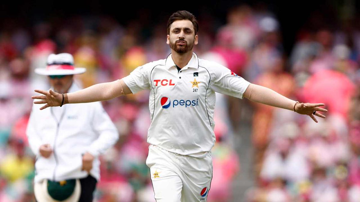 AmanRahii's tweet photo. 🚨 SALMAN ALI AGHA - TEST CAPTAIN 🚨

Reports suggest that Salman Ali Agha is likely to replace Shan Masood as the new red-ball captain of Pakistan Test team.

#PakistanCricket #TestCricket #PCB https://t.co/f1eRCwRuj7