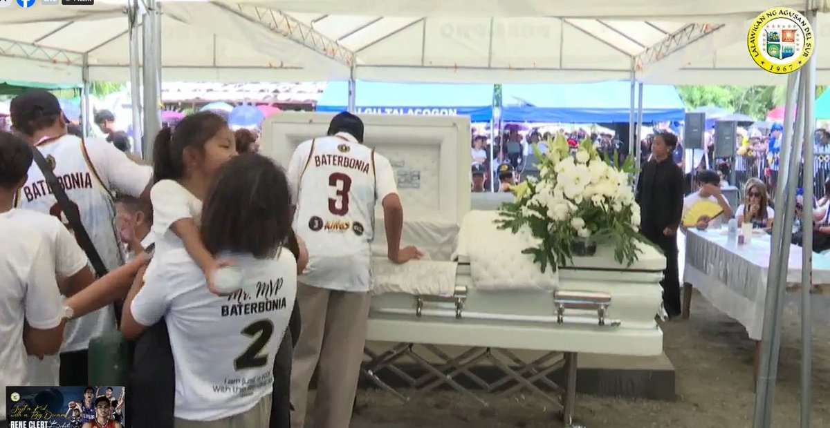kntnshp_'s tweet photo. Thread for Rhenz...

For sure ngayon lang nag-sink in kay Rhenz na wala na si kuya n'ya. Kanina while tinatabunan na yung casket, he was crying and mafi-feel mo talagang mabigat for him. For sure there was a temporary flashbacks sa mga bondings nila ni kuya Rene n'ya. https://t.co/SgbYe9qT0B