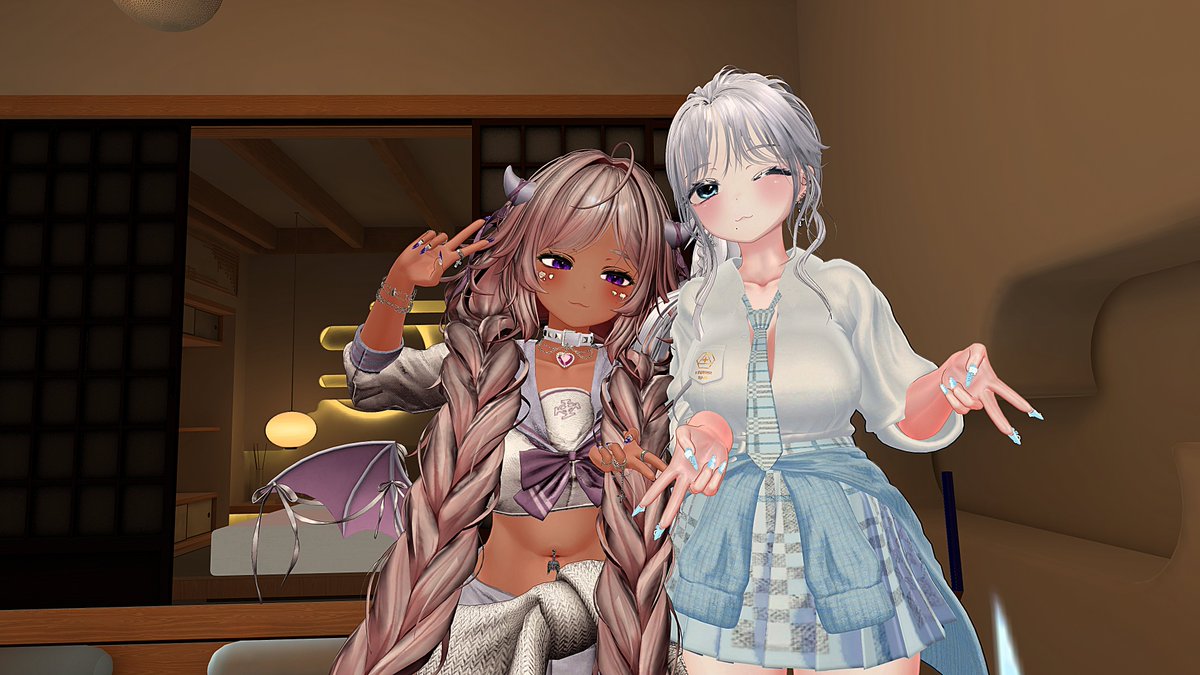 minkuVRC's tweet photo. 先日のクマリちゃん集会のあと寝る前にフレンドがいるワールドにお邪魔してぱしゃり📷️
姉御肌の平成ギャルになってみたよ(*´艸｀*)

#osori_vrc 
#OverayCloset 
#FakePlasticGirl 
#Kumaly3D https://t.co/pUalpDMD0X