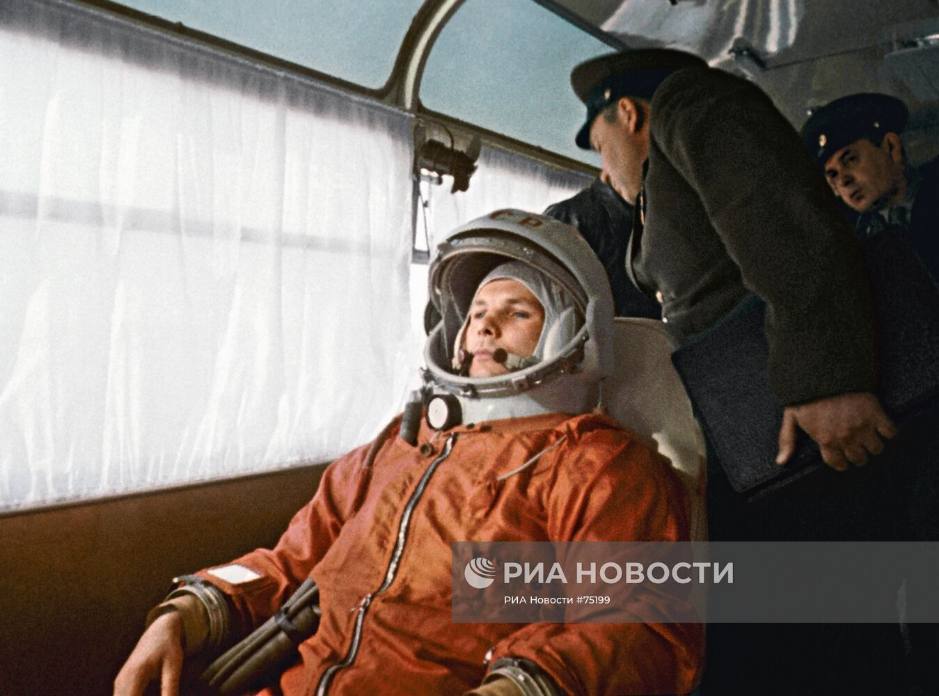 RusEmbUganda's tweet photo. 🗓️ 85 лет Совинформбюро. Ожившая история. Запечатлённая эпоха. 

Выставка приурочена к 85-летию Совинформбюро. В экспозиции представлены работы фотографов РИА Новости, снятые с 1940-х по 2020-е годы.

👉 Подробнее: https://t.co/EwKYJeZjmy https://t.co/C3wzmAS8ph