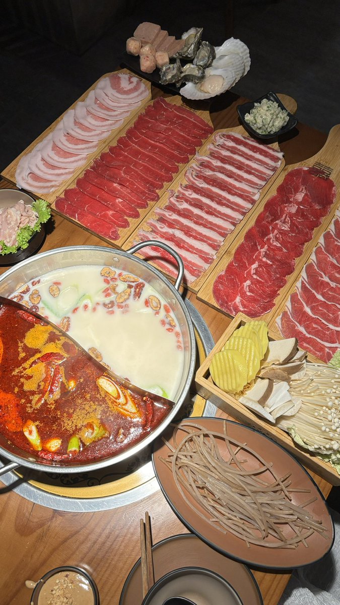 viewwrs's tweet photo. คลองแม่ข่า
เฮือนม่วนใจ๋
มีใจให้มัทฉะ
Heihei Hotpot https://t.co/alNUl5petw