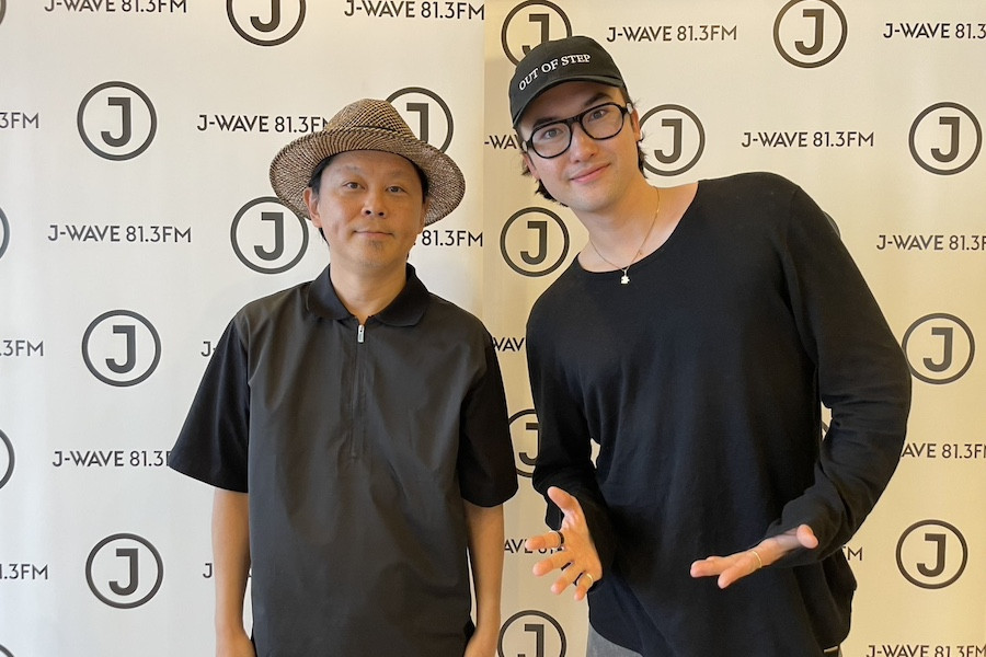 jwavenews_bot's tweet photo. ◤90年代からのテクノの軌跡◢

📝“東洋のテクノ・ゴッド”#KenIshii と振り返る

📍きっかけは、輸入盤屋で発掘したレコード
📍“生まれたての衝動”が新鮮だった
📍長時間のDJで、意識していることは…

▽記事＆radiko
https://t.co/hW5Y3a9aEj

@K_Ishii_70Drums #jwave #SL813 https://t.co/Ga5EmAsUGk