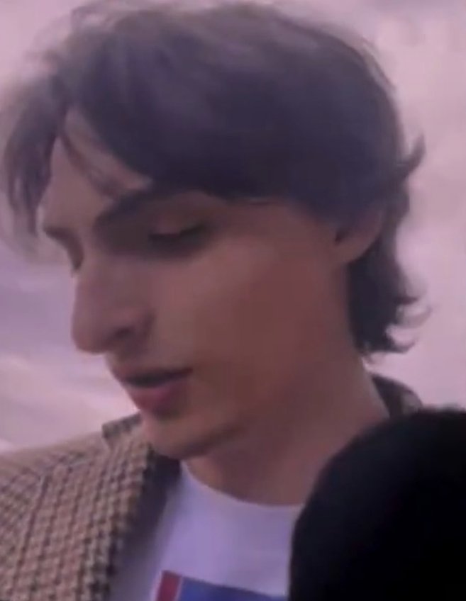 ladycosquillas's tweet photo. STOOOPPPP FINN LOOKS SO GOOD IN THAT BLURRY VID!!! 🥹🩷 https://t.co/A7uTfrgTJ4