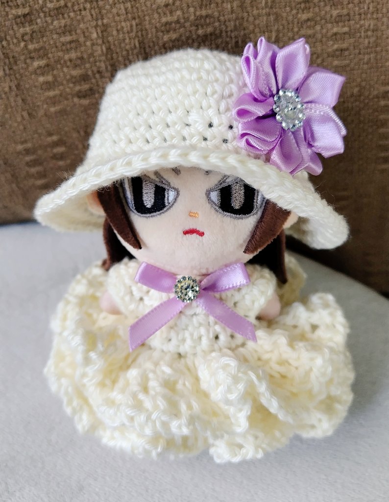 ken_s_mi's tweet photo. 首元のおリボンを変えた🎀
帽子のお花が紫だから…首元も紫のほうが…

＼よしっ！かえちゃる！！！／

満足☺️💜 https://t.co/SdZvAXYGqL