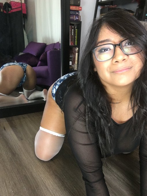 RosemarieLoves Top .77% - Im online right now! text me, trade pics, i send voice audios, and short clips back and fourth! https://t.co/S9tD60nydD https://t.co/ffxQcFSnnY
