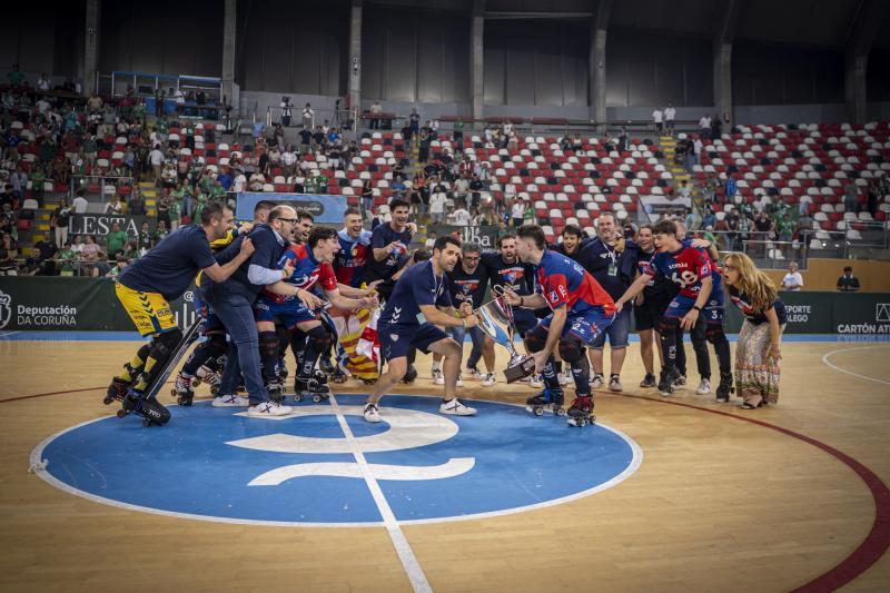 AnoiaAC's tweet photo. 29 anys després, la lliga torna a Igualada.

L’esforç, el compromís i la perseverança han fet possible una fita històrica davant alguns dels grans dominadors de l’hoquei patins.

Enhorabona, @IgualadaHC. Heu fet vibrar tota l’Anoia. 🏆💙

#Igualada #Anoia https://t.co/cXphYrNq62