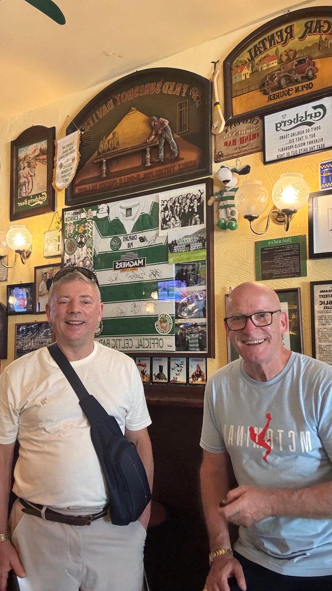 1_stevebrown's tweet photo. @celticbars Chaplin's Bar in Sorrento still going strong 🍀 https://t.co/7WVMVn33Qo