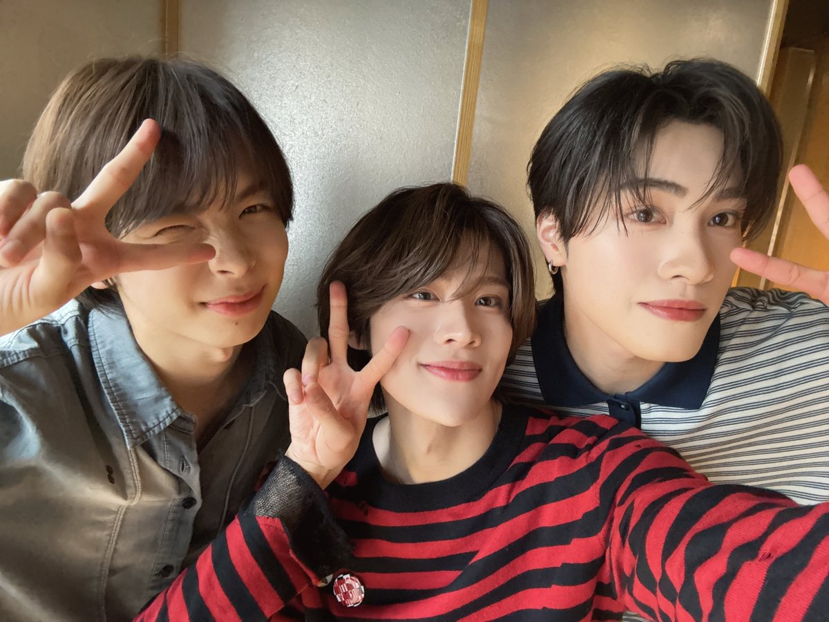 official_DXTEEN's tweet photo. [#大久保波留]
お久しぶりに🫶

@TR__official__ @d5japan
#TAGRIGHT #小林大悟
@OCTPATHofficial
#OCTPATH #西島蓮汰

#DXTEEN #OKUBONALU https://t.co/E6lnuHX9PB