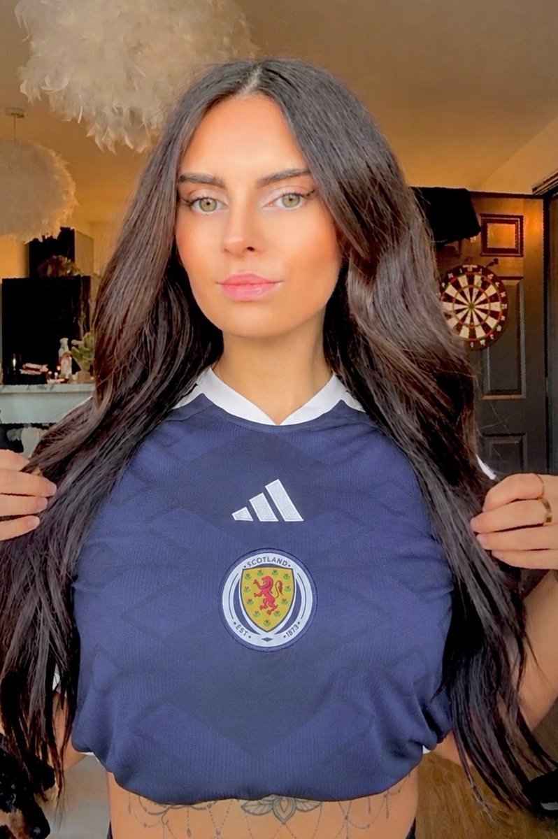 EllieMae_09's tweet photo. Only right I support Scotland seen as I live here now 🏴󠁧󠁢󠁳󠁣󠁴󠁿 https://t.co/MKJsYEvIbv