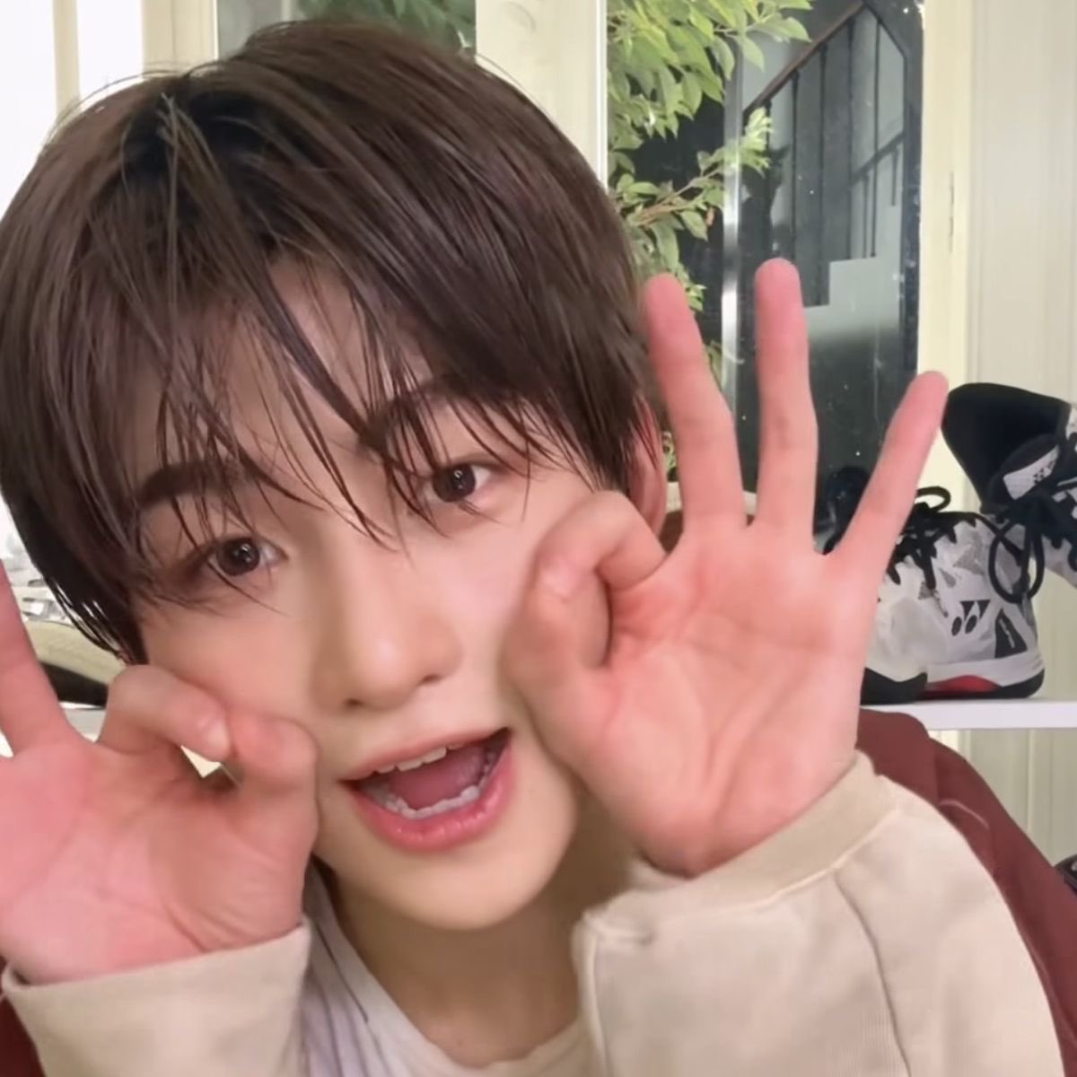 hoon_sai4242's tweet photo. 42트친소˚⋆𝜗𝜚 

훈제란즈 좋아하는 학생 사이랑 친해지실 붕🥹 지금 트찐통 와서 트친소 엽니다ㅏ
오프 많이 뛰고 트친을 사랑해 줄 자신 있숩니다

♡ = fellow
rt = fellow + dm

#사이트친소 #42트친소 #사이_트친소 https://t.co/beh29c6uME