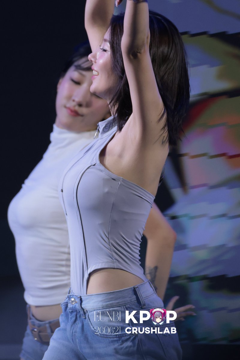 Kpopcrushlab's tweet photo. 260621 Eunbi at MCT FESTIVAL BIG CONCERT WITH KOMCA 

#Eunbi #은비 #ウンビ #KwonEunbi #권은비 #權恩妃 #Kpop #4K https://t.co/DykQqB0Yww