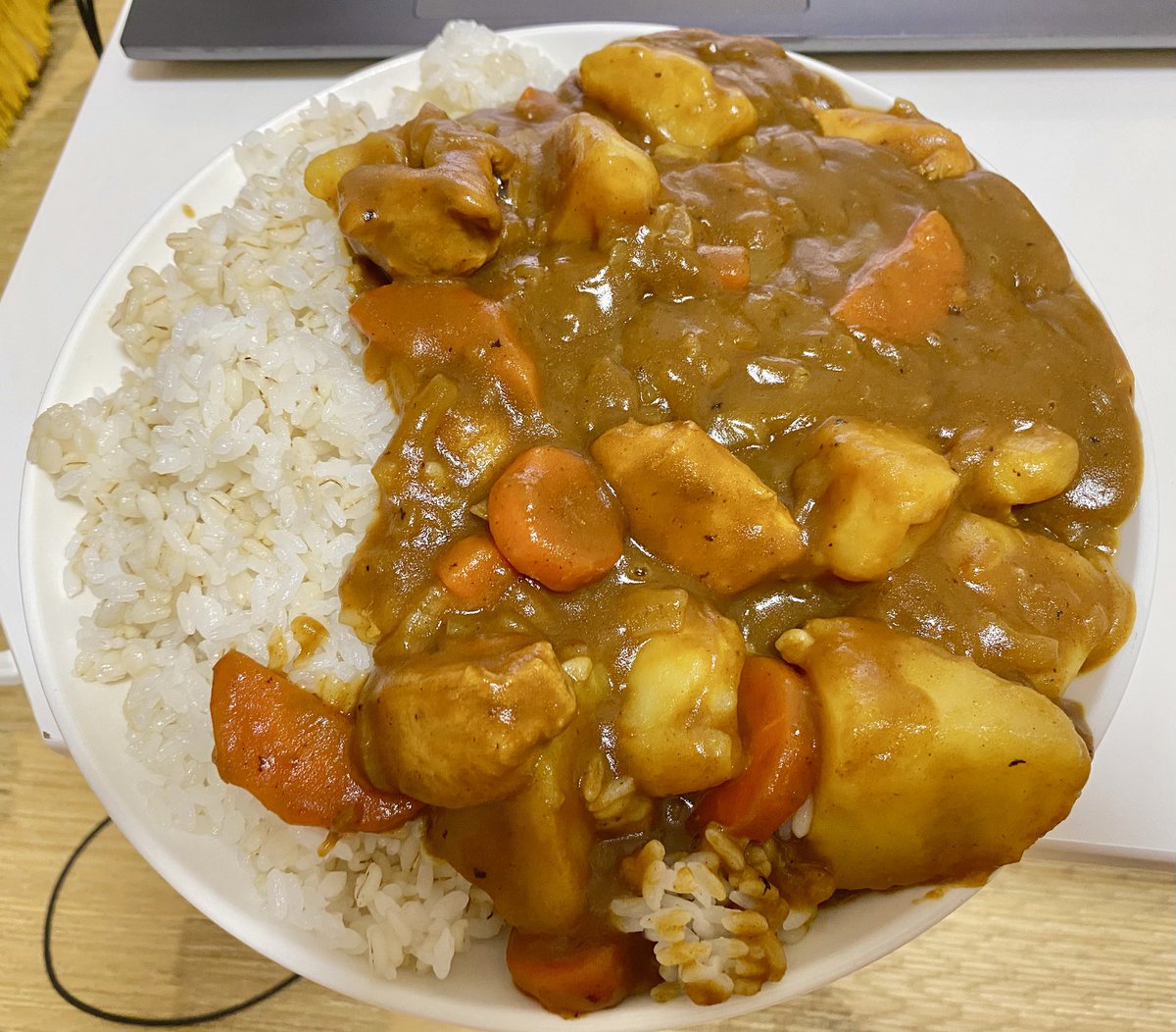 2_tanuki_2's tweet photo. 流石に食い切れないか…？と思ったけど、意外といけた！ちょっと味薄かったな…。 https://t.co/Jt5T25zFdG