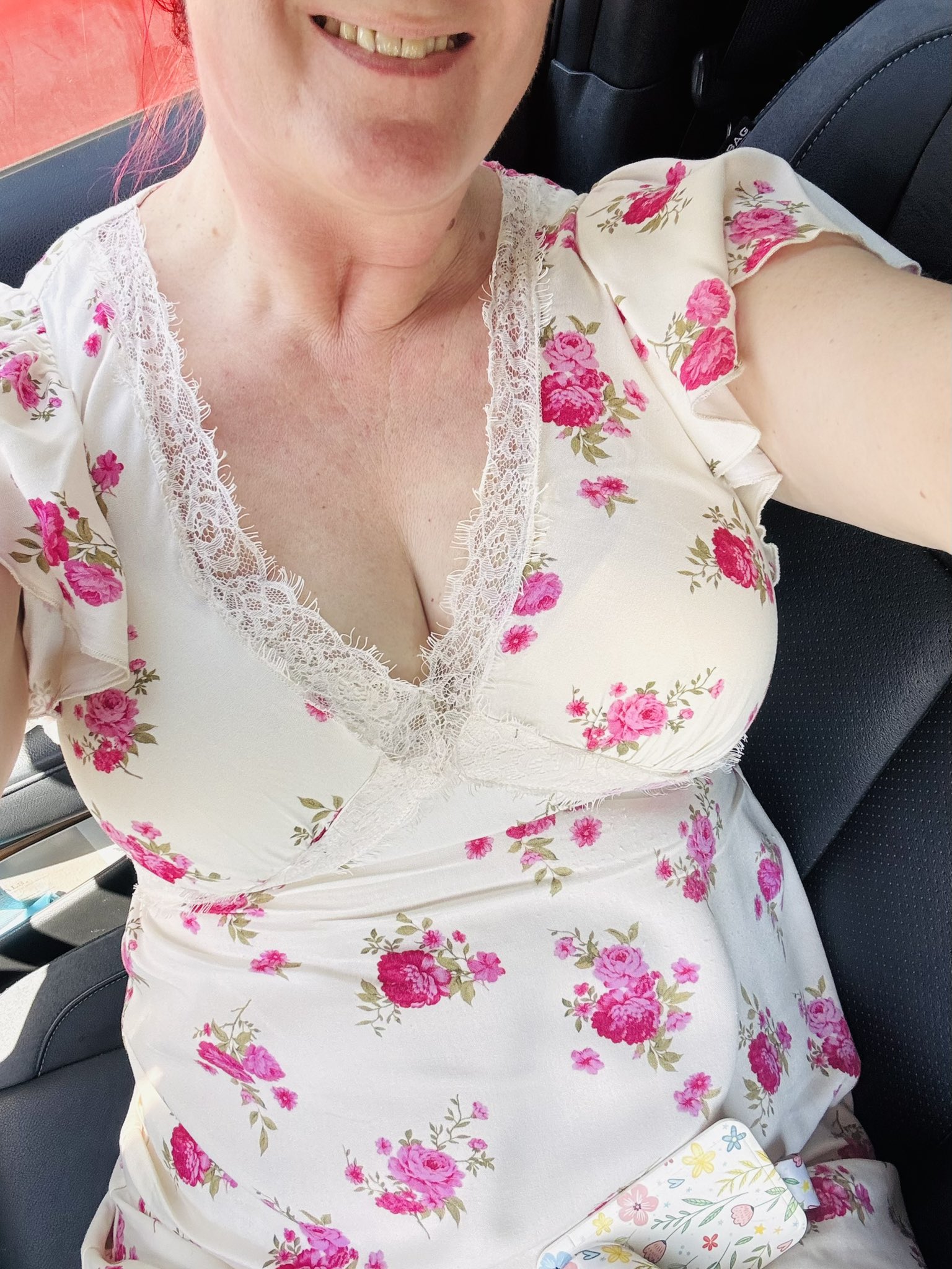 Retreated to my car for an hour of basking in its AC. It’s an EV, so I don’t feel bad about sitting here with it on. It’s basically just a giant battery operated cool box while stationary 😅 😘 https://t.co/NIrPvmt5gg
