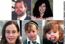 isaacrrr7's tweet photo. El 9 de agosto de 2001, un terrorista suicida palestino se inmoló en Israel, causando la muerte de 16 personas, entre ellas 7 niños y una mujer embarazada.

Esta familia perdió a 5 miembros:

Mordechai (44), Tzirel (42) y sus hijos, Raya (14), Avraham Yitzchak (4) y Hemda (2). https://t.co/GF8SFCbvjp