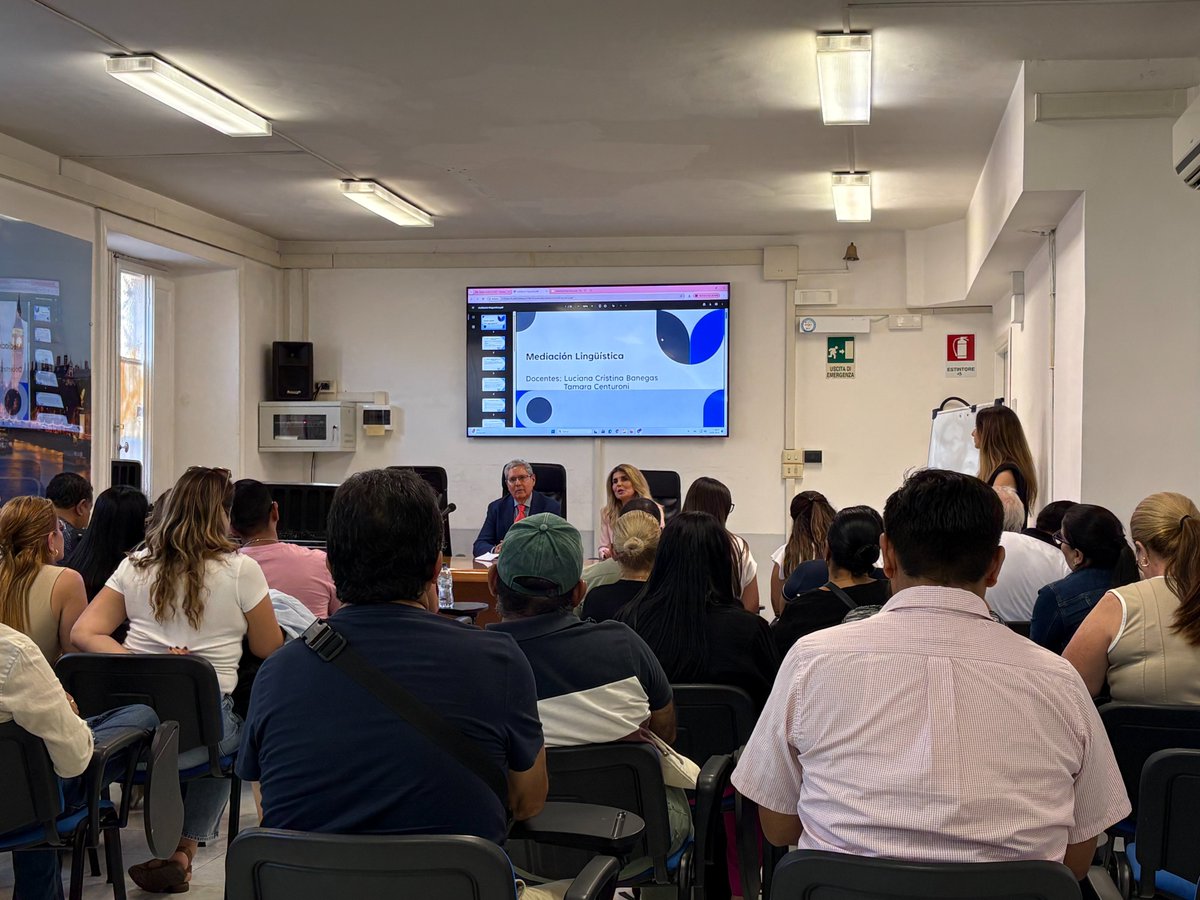 cecuroma's tweet photo. El Cónsul General del Ecuador en Roma, Emb. Juan Carlos Apunte Franco, participó en la capacitación Liderazgo docente y gestión académica para transformar la educación superior en Ecuador, dirigida a 40 docentes de la @UNEMIEcuador . https://t.co/gD0qGHAPzg