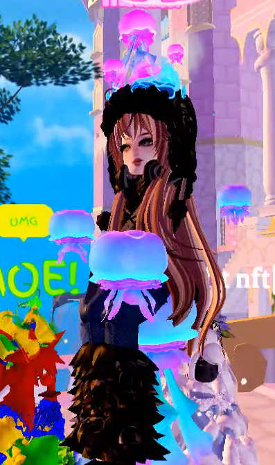 zusbby's tweet photo. The first winner of the halo has revealed one of the toggles!
You are able to SIT on the jellyfish! Yes, SIT!
The jellyfish doesn't seem to mind. So I guess it's okay! https://t.co/5RLoDW1R9s