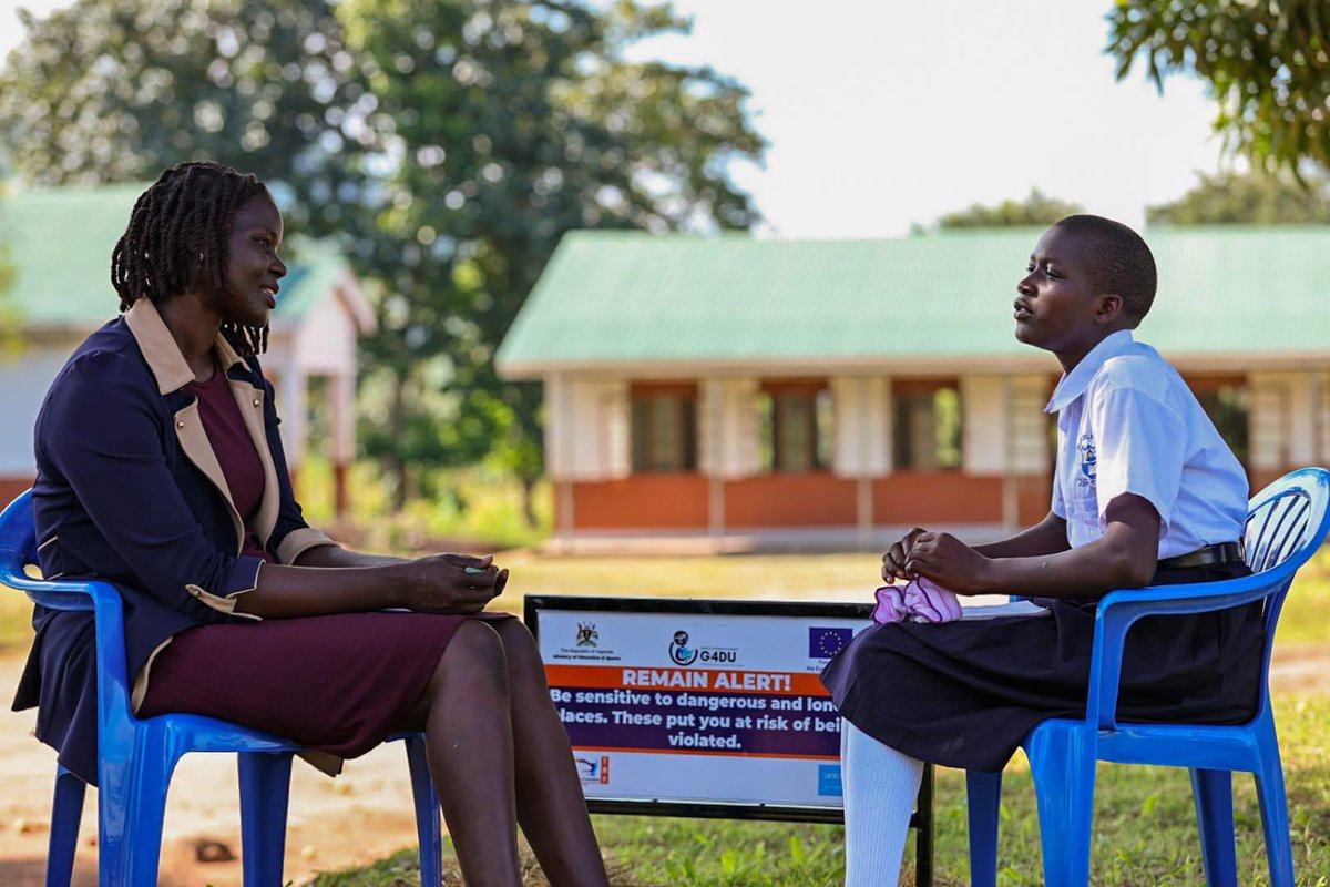 IntegrationFor's tweet photo. A teacher's encouragement can change a girl's life.
By creating safe, supportive spaces, teachers help girls stay in school, overcome challenges, and reach their full potential.
Thank you to all teachers making a difference every day! 
#ThankATeacher #GirlChildEducation #IPHR https://t.co/XZWRKZgqDI