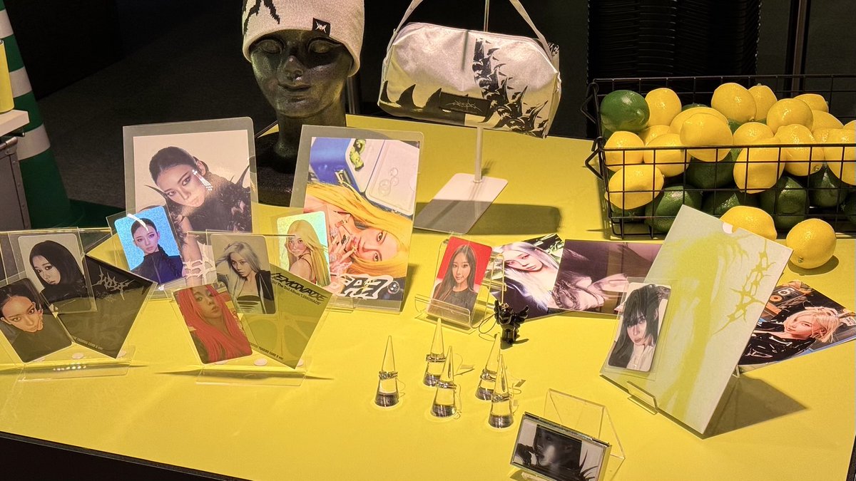 aespaLEMONADEjp's tweet photo. 本日から『[aespa WEEK - MAKE IT LEMONADE] in TOKYO』がオープンしました🎊
初日から大勢のMYで賑わっています💖

https://t.co/tKs0Ebrlnk

#aespa #æspa #에스파 #LEMONADE_TOKYO #aespaLEMONADEinTOKYO #aespa_WEEK_TOKYO https://t.co/TxYrpxDRJ8