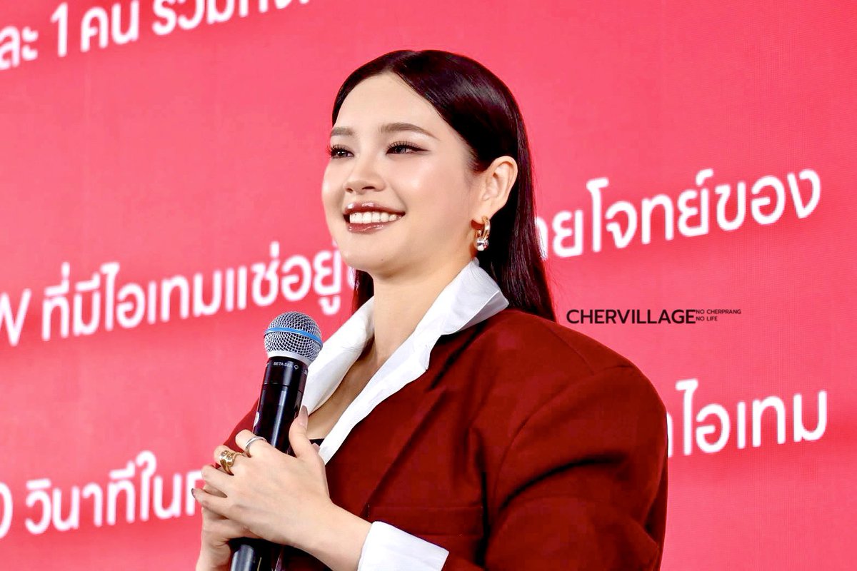 Chervillage48's tweet photo. พิเฌอ🧡🐱
Cherprang with LG
//แอดซาลาเปา\\
#CherprangAreekul
#LGTH #LifesGood #집들이byLG #MadeBetterByKTech https://t.co/gejVkOQqjv
