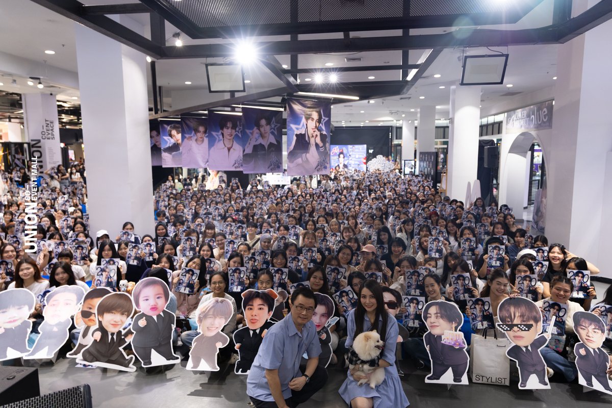 coeventspace's tweet photo. บ้านหลังนี้ใหญ่ขึ้นทุกปีเลย🩵
น้องเอเอ #AAashirakorn อายุ 20 ขวบแล้วค้าบ งานนี้แม่แอนนี่ พ่อเอก และน้องโมจิ เป็นตัวแทนไปร่วมเป่าเค้กวันเกิดให้น้องเอเอ ที่ ยูเนี่ยน มอลล์ ส่วนชาวบีอัสก็ร่วมฉลองไปด้วยกันตลอดทั้ง 2 วัน ใน #AA20thStreetRockArea แกลเลอรีวันเกิดของน้องเอเอ 🎂

📸 https://t.co/fJ1ATzMDNp
#BUSbecauseofyouishine #UnionMall #UnionCoEventMall