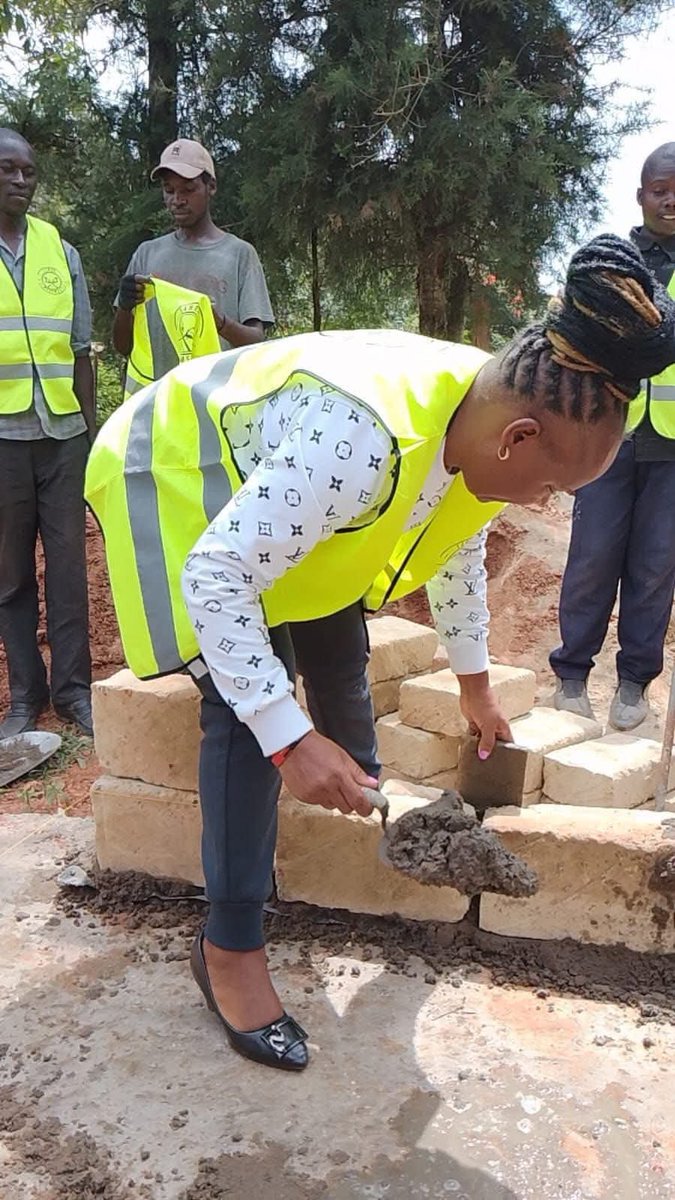 TaweMovement1's tweet photo. Trans-Nzoia CECM for Education and vocational training Madam Janerose Mutama presiding over ground breaking for the construction of ECDE classes in Kaplamai ward , Cherangany Constituency. https://t.co/5NKRiilRBi