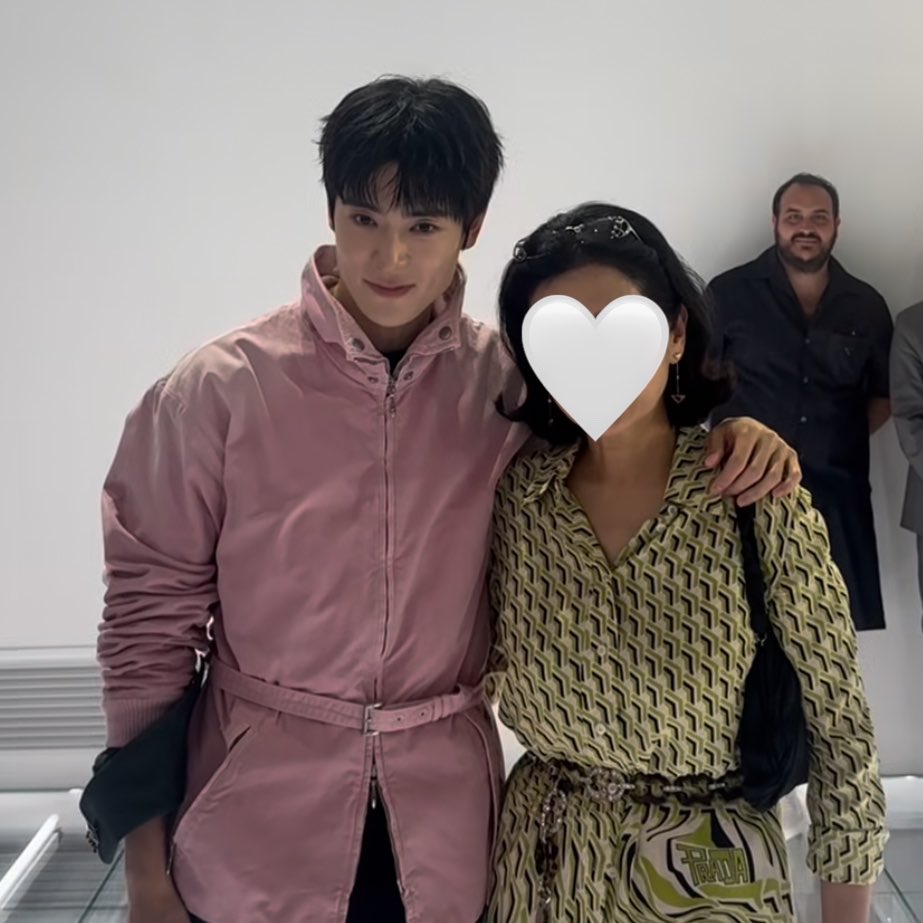 yunotized's tweet photo. jaehyun with prada korea's gm!! look at his smiley face you guys... seems like they're really close!! he is literally prada korea's son 🥹 https://t.co/QdsUmC9apG