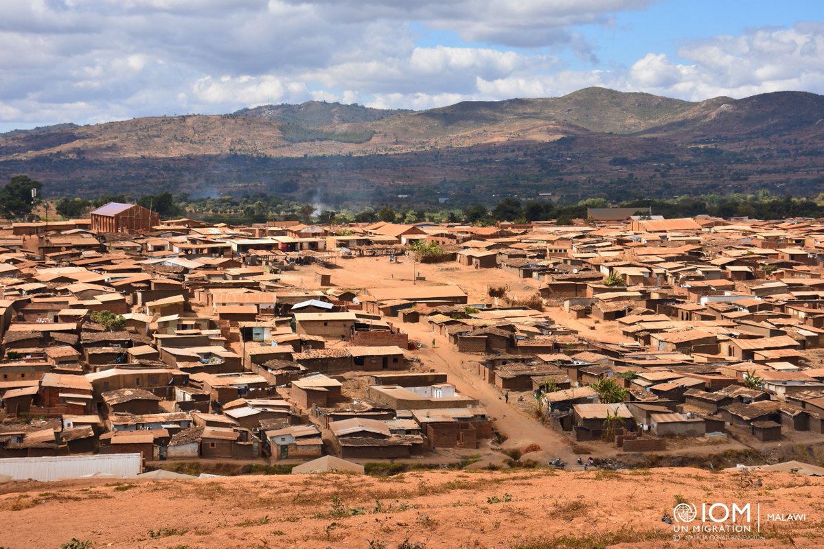 IOMMalawi's tweet photo. IOM MW CoM, Fatma Said, visited Dzaleka Refugee Camp, engaging stakeholders &amp; assessing challenges including overcrowding, food access &amp; funding gaps. The visit strengthened collaboration with partners supporting refugees, including Dept. for Refugees, police &amp; community leaders. https://t.co/6eSTXxKtse