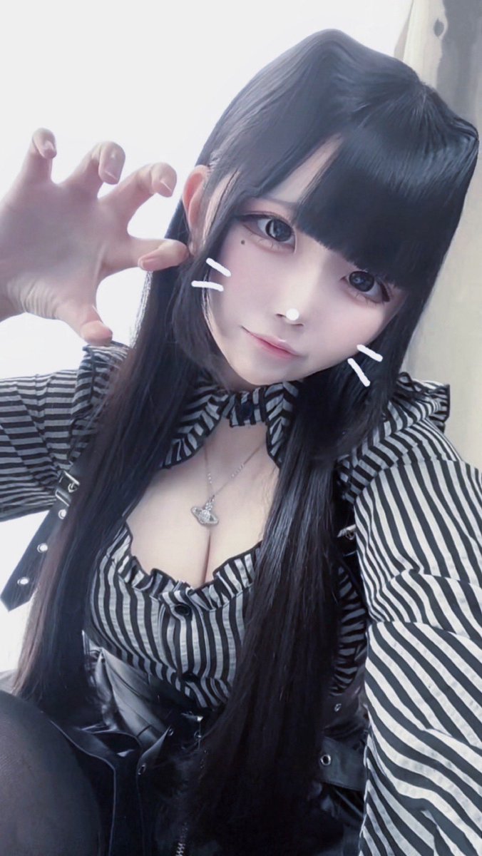 なんと高身長(173cm)の巨 …