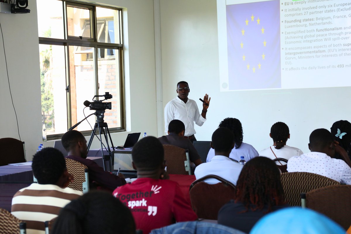 PUR_RWANDA's tweet photo. Day 2 of our Seminar on "EU Integration and Africa Cooperation – Module 2" is underway!
Participants are engaging in insightful discussions led by Mr. Anselme Ruhumuriza on the topic "EU–Africa Cooperation: Decentralized Cooperation, Sovereignty and Aid Conditionality."
#WeArePUR https://t.co/H6r9NCpi3d
