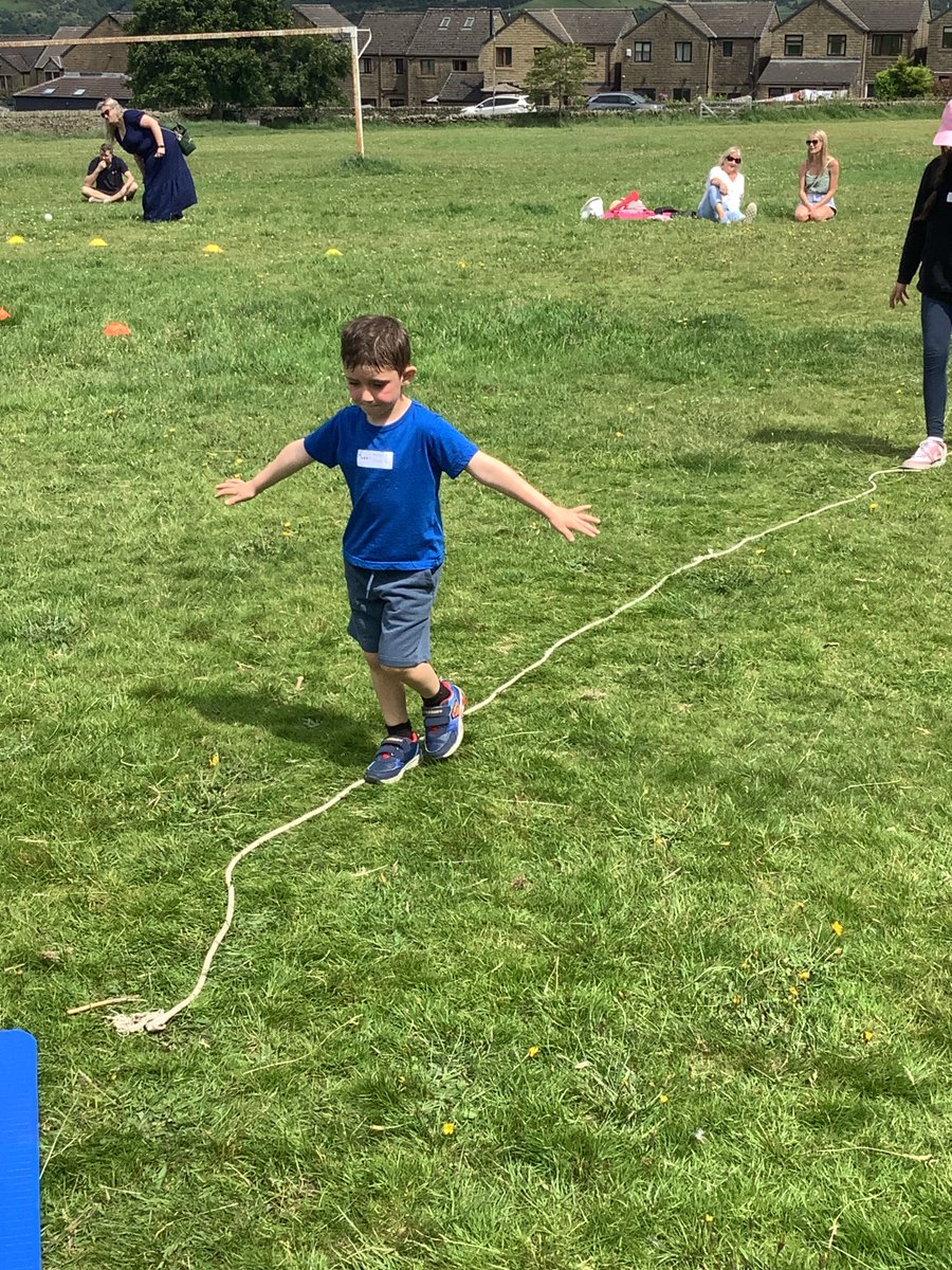 EdgeHade's tweet photo. We had a great afternoon of sports activities on Friday afternoon. #HESPE https://t.co/J2dqNZdmlU