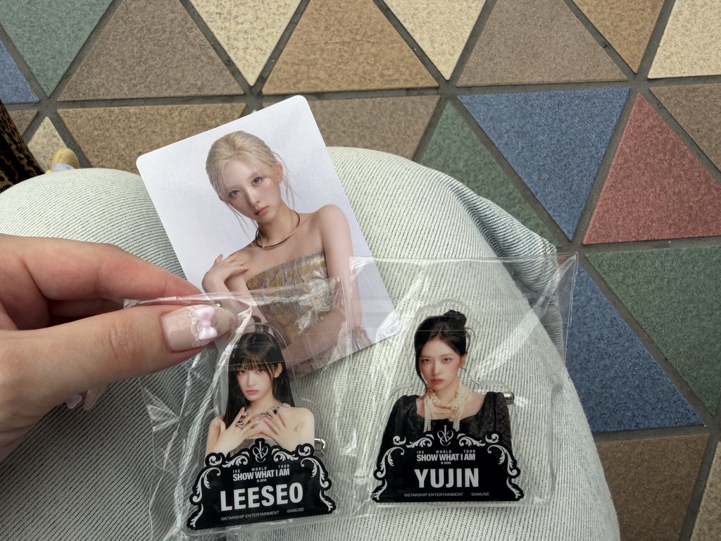 puuxp's tweet photo. IVE交換

【譲】画像
【求】ネームチャーム リズ
         トレカ リズ 2種

東京ドーム手渡し
22ゲート付近にいます

#ive交換  #iveトレカ交換 https://t.co/ULoCsawqJE