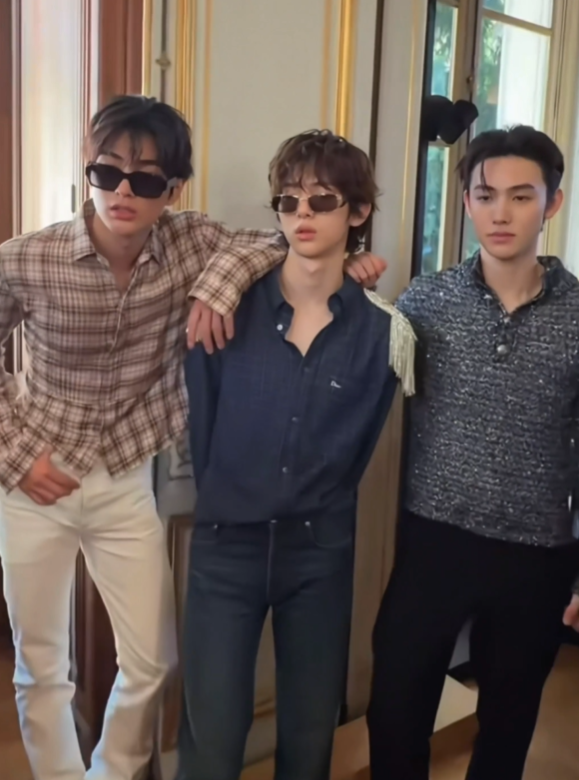 AboutMusicYT's tweet photo. Seonghyeon, Juhoon and Keonho of CORTIS have generated over 200,000 posts in a single hour with their appearance at the Dior Fashion Show. https://t.co/ReuyHmiapa