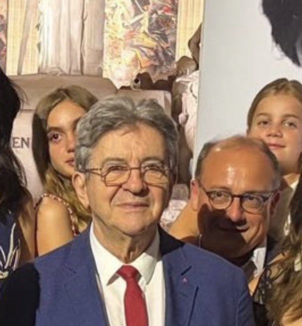 HeIiopeT's tweet photo. mdrrr pq Chapoutot est empli de malice comme ça https://t.co/otmvtTdsSU