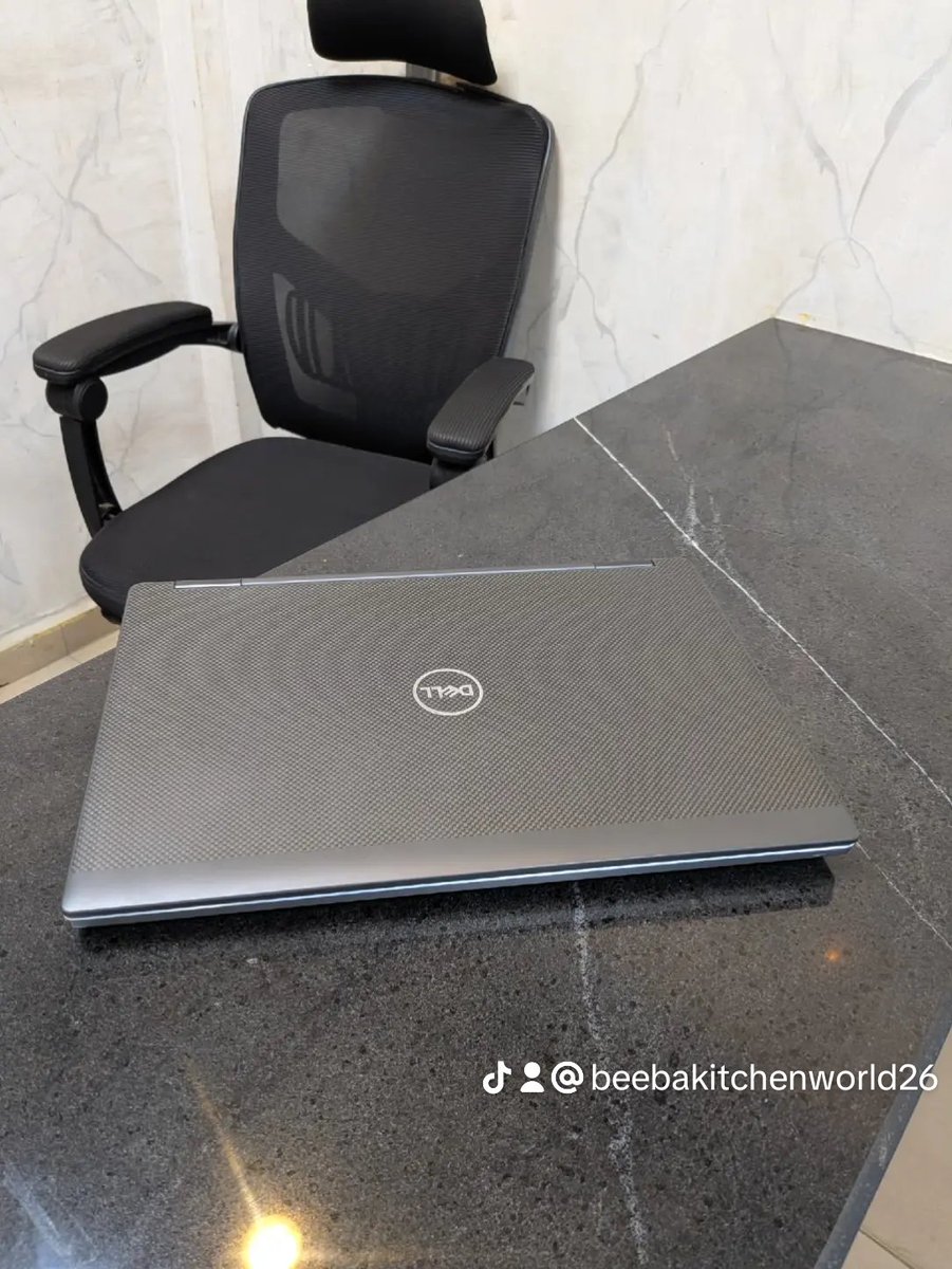 chubbybeeba23's tweet photo. 9th Generation ➖Core i7➖ 256GB SSD with 2 xtra slot for expansion➖ 8GB RAM with 2 xtra slot for xpansion➖ NVIDIA Quadcore T2000 4GB GDDR5 GPU➖Specifications 
➖DELL Precision 7540
➖Core i7
➖9th Generation 
➖256GB SSD 8GB RAM 
➖4gb dedicated Nvidia Quadcore T2000 graphics https://t.co/o7882M8q3N