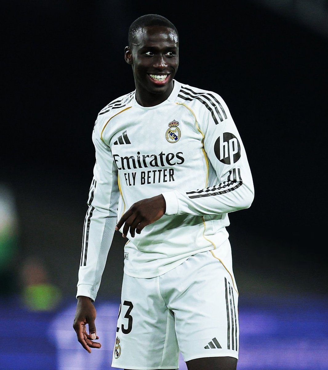 theMadridZone's tweet photo. 🚨 CONFIRMED: Ferland Mendy is NOT in José Mourinho's plans, but his current injury makes a transfer difficult. @MarioCortegana https://t.co/CTFzXZI3uX
