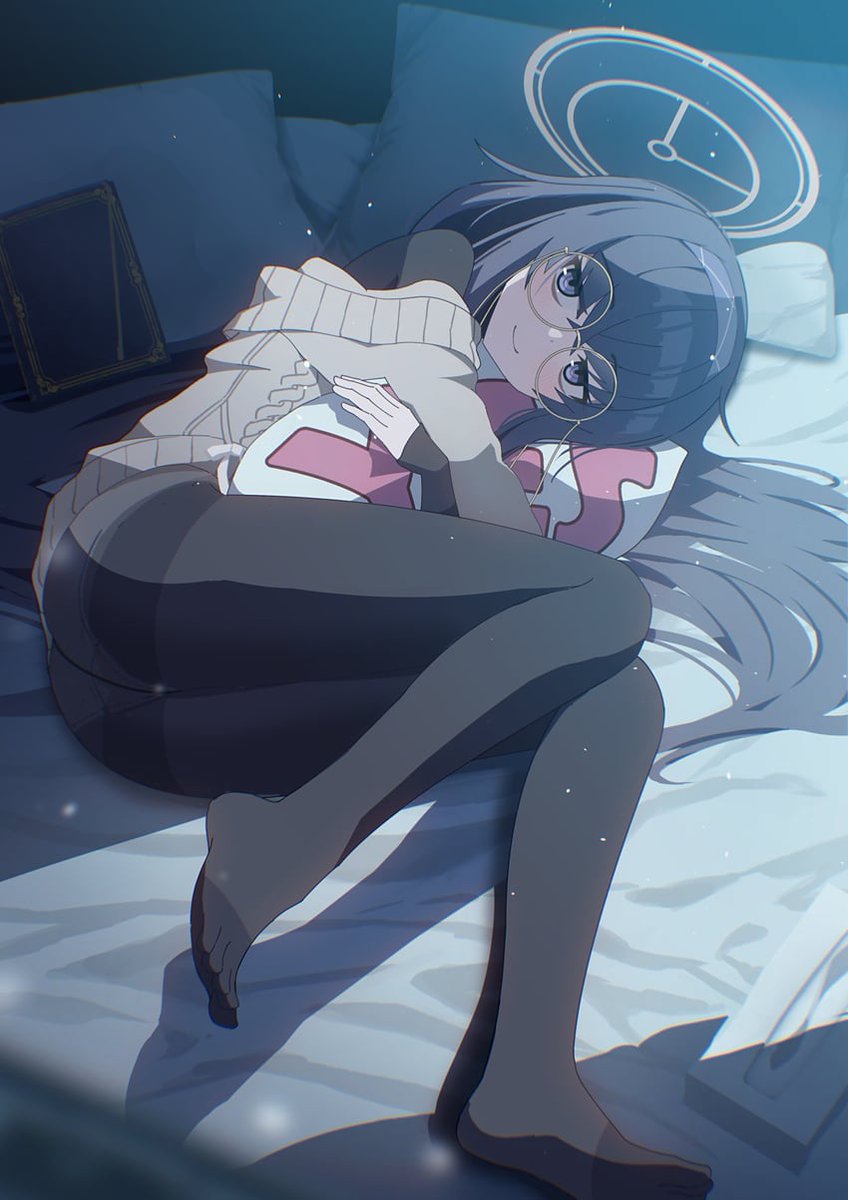 KozekiSnipe's tweet photo. Here, I'll let you lick my feet tonight while I sleep~ https://t.co/lFfYwPxtqo