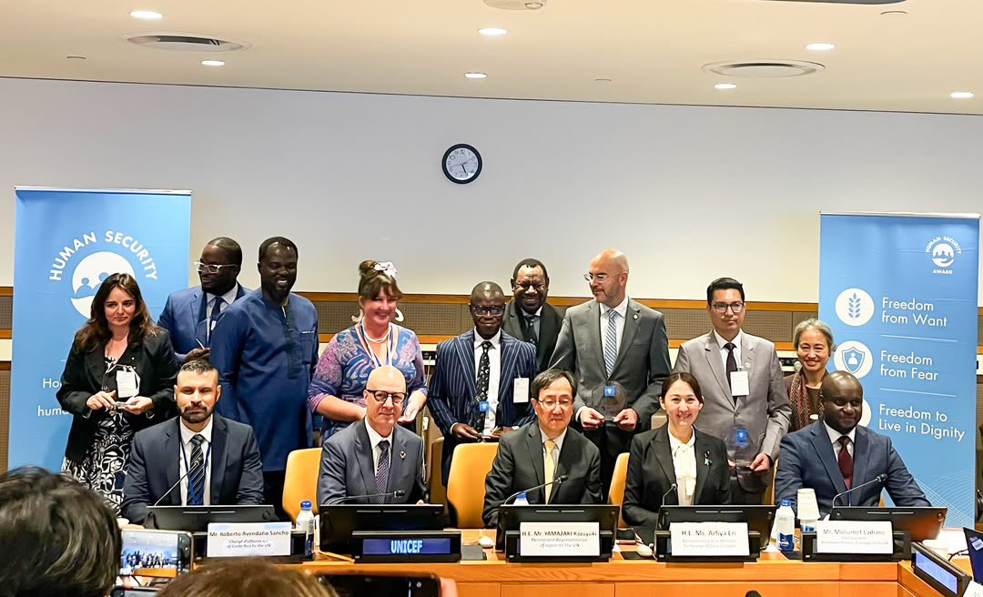 UNinGhana's tweet photo. 🏆We are thrilled that the #UNinGhana-supported #FORESTOkyeman project has been awarded the 2026 Human Security Award, recognizing its transformative, community-led efforts to advance reforestation, sustainable livelihoods & environmental sustainability.
▶️https://t.co/nvV6bMJ7NJ https://t.co/YBVxmcE8r5