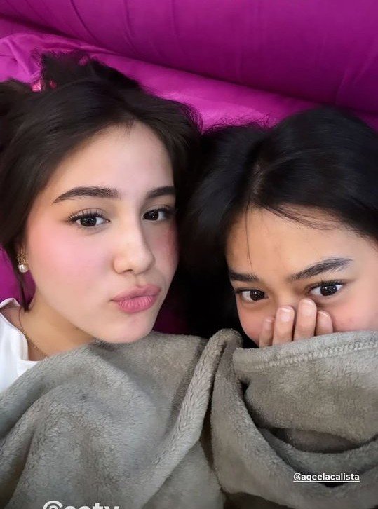bbuflowss's tweet photo. wihhh ada apanih berduaa https://t.co/sjTSPnHue1