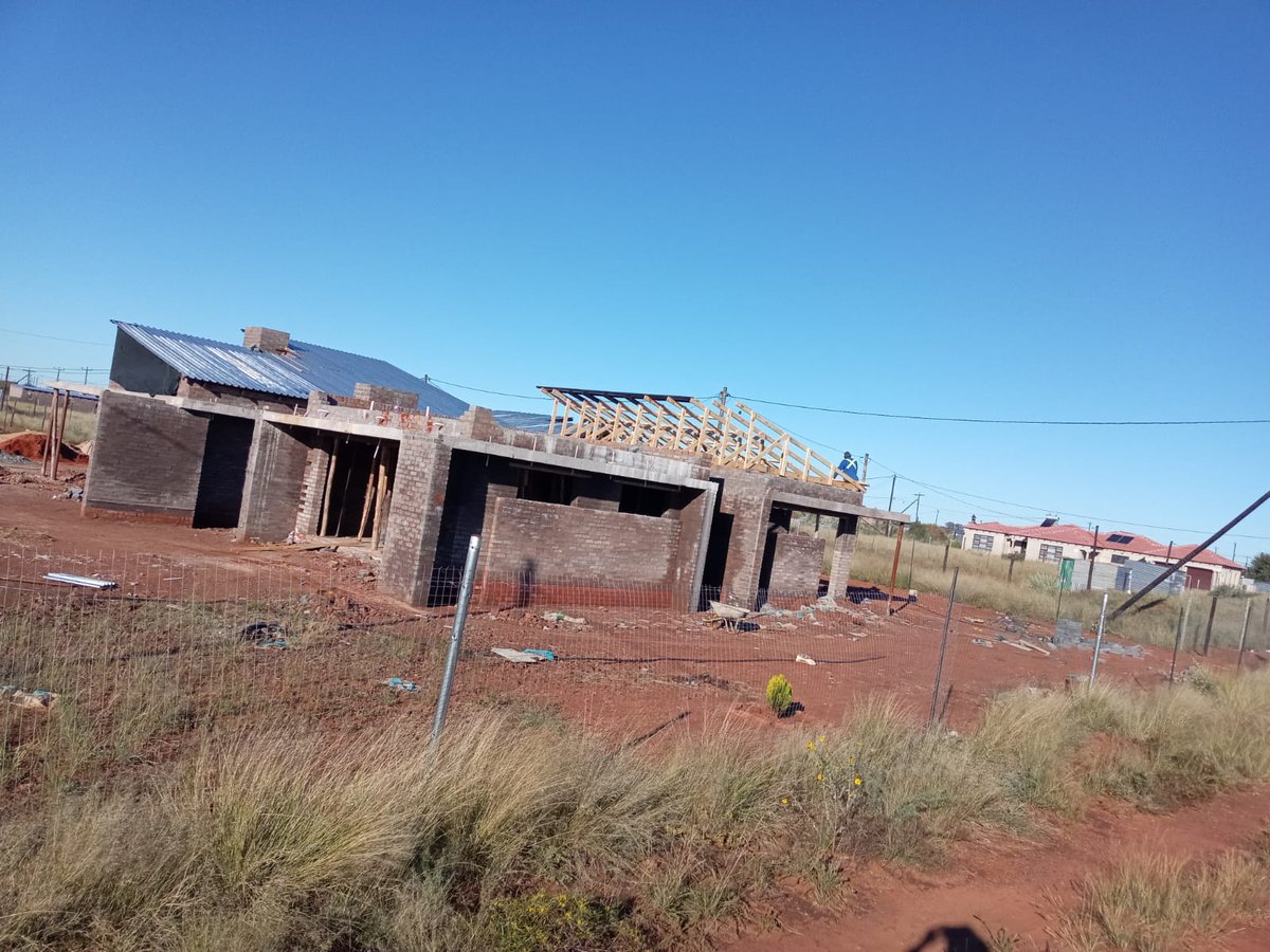 Foresightaxis's tweet photo. 🏗️𝗙𝗼𝗿𝗲𝗦𝗶𝗴𝗵𝘁 𝗔𝘅𝗶𝘀 𝗖𝗼𝗻𝘀𝘁𝗿𝘂𝗰𝘁𝗶𝗼𝗻 𝗶𝘀 𝗿𝗲𝗮𝗱𝘆 𝘁𝗼 𝗯𝗿𝗶𝗻𝗴 𝘆𝗼𝘂𝗿 𝘃𝗶𝘀𝗶𝗼𝗻 𝘁𝗼 𝗹𝗶𝗳𝗲

𝔾𝕖𝕥 𝔸 𝔽𝕣𝕖𝕖 ℚ𝕦𝕠𝕥𝕒𝕥𝕚𝕠𝕟!

📱 WhatsApp: 0611702107 
📧 info@foresightaxis.co.za
🌐 https://t.co/op2T1Cnsz0
#Construction | Rebeiro | Jacinta https://t.co/xlZ6v4hL7q