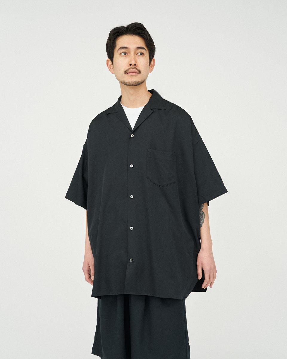 CASDAY_official's tweet photo. 台東区元浅草のセレクトショップCASDAY
FreshService COOLFIBER OPEN COLLAR S/S SHIRT BLACK しなやかでソフトな肌触り、リラックス感溢れるショートスリーブのオープンカラーシャツ。 素材には汗を素早く吸収して外へ逃し、触れるたびに涼しく、さらりとした快適な着心地を提供する「COOLFIBER」 https://t.co/UjDcRnuMk2