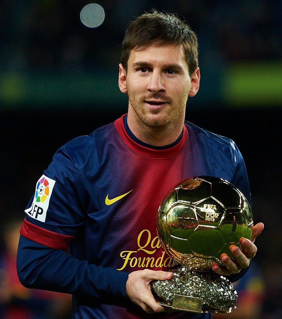 Tobs_fc's tweet photo. 🚨 DO YOU KNOW: Camp Nou remains the only stadium to ever welcome 5 Ballon D’ors and 6 golden boots from one player. 

Messi is a psychopath. 😭😭❤️ https://t.co/dJNh0BzNV9