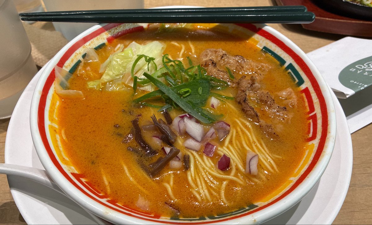 ka__zz's tweet photo. 久々のヴィーガンビストロじゃんがら（@vegan_jangara ）のからぼん！辛さ半分。相変わらず美味かったです😋 https://t.co/ozVndd2t0t
