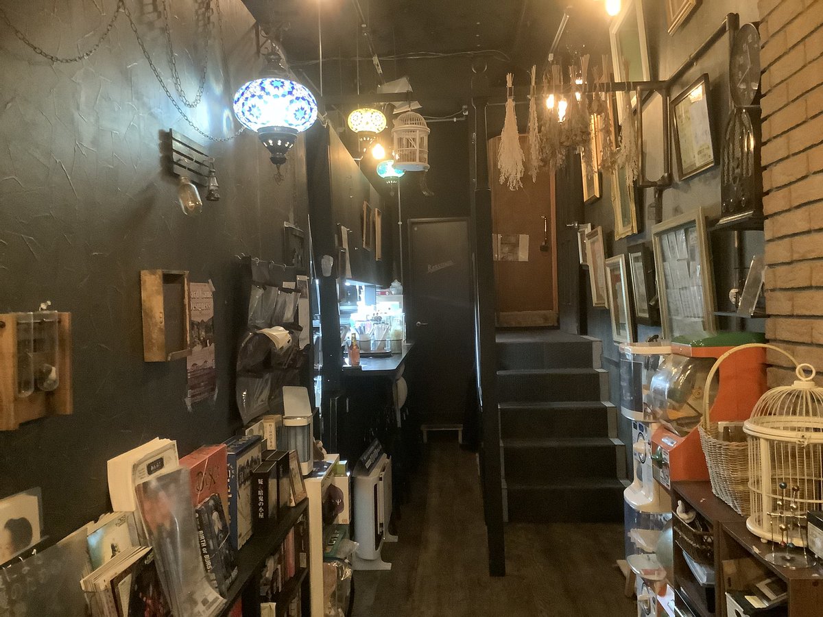 CafeProscenium's tweet photo. 【プロセニアムの今後についてのお知らせ】

2017年のオープンより8年と半年になりました。
この夏に3回目の更新を迎えるにあたり、運営体制を変更することになりました。

といっても、皆様にはこれからも変わらずご利用いただけますます！

詳しくはリンク先のページをご覧ください https://t.co/BbrOTq07yM