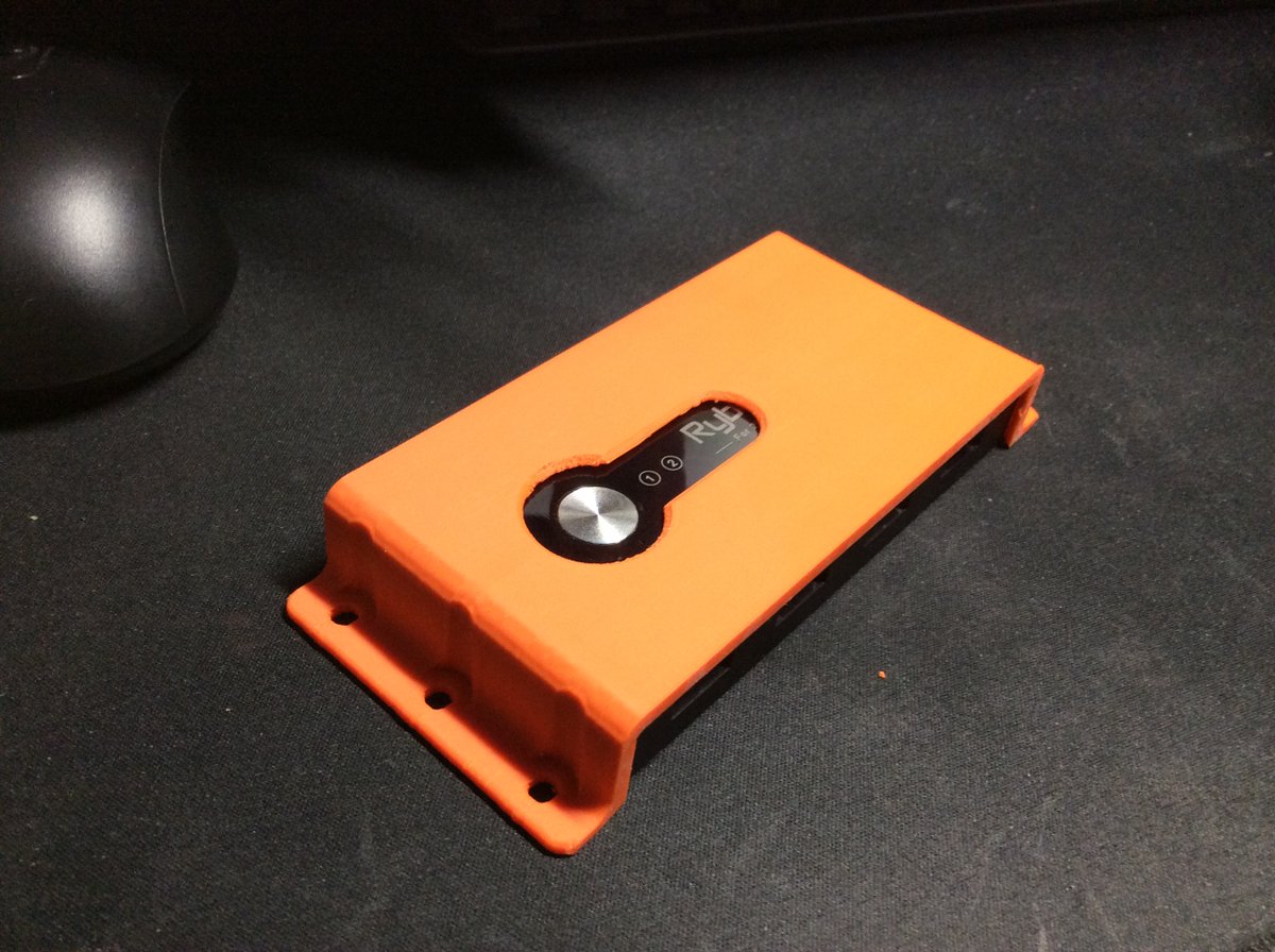 noskill60247952's tweet photo. Rybozen USBセレクター固定用カバー
#FreeCAD #3Dprint https://t.co/VwyhGtQOHk