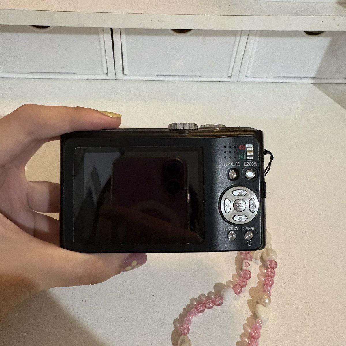 jjueyah's tweet photo. 🌷 . . . wts lfb ph [ #wtsmw ]

   ⋆ ۪𖥔 ˑ panasonic lumix dmc zs5 [₱3,500]

␥ 12.1 - megapixel 
␥ 12x optical zoom
␥ (25-300mm) LEICA DC VARIO-ELMAR lens
␥ 4x digitally zoom 
␥ all buttons working
␥ body condition 8/10, minimal scratches

t. digicam digital camera https://t.co/PiNxclh52N
