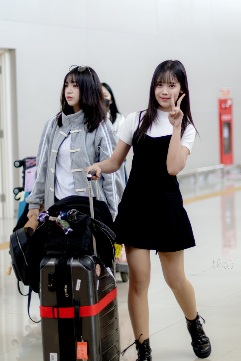 wachidnur18's tweet photo. Lily &amp; Lana | Bandara Juanda Surabaya | 24 Juni 2026

@Lily_JKT48  @AR_LanaJKT48  
#JKT48AirportFashion https://t.co/goaaVLxwzO